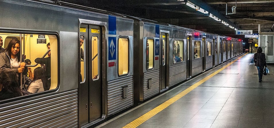 Metroviários anunciam greve por tempo indeterminado e param Metrô do Recife a partir de domingo