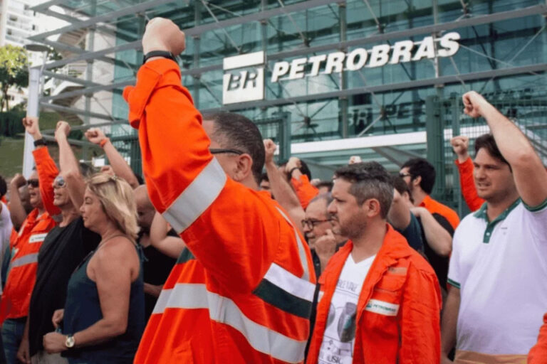 Greve Petrobras: petroleiros iniciam paralisação nesta segunda (15) após impasse em acordo coletivo