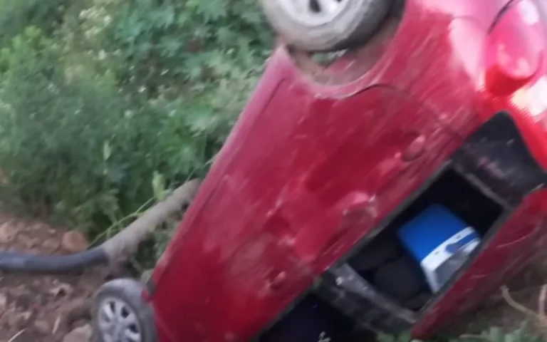 Grave acidente na PE-082 deixa uma mulher morta em Timbaúba